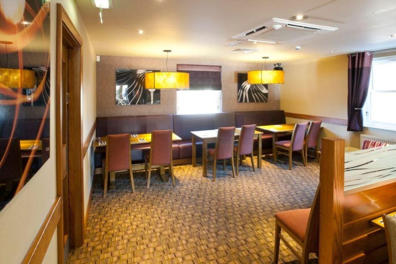 Premier Inn Inverness West ภายนอก รูปภาพ