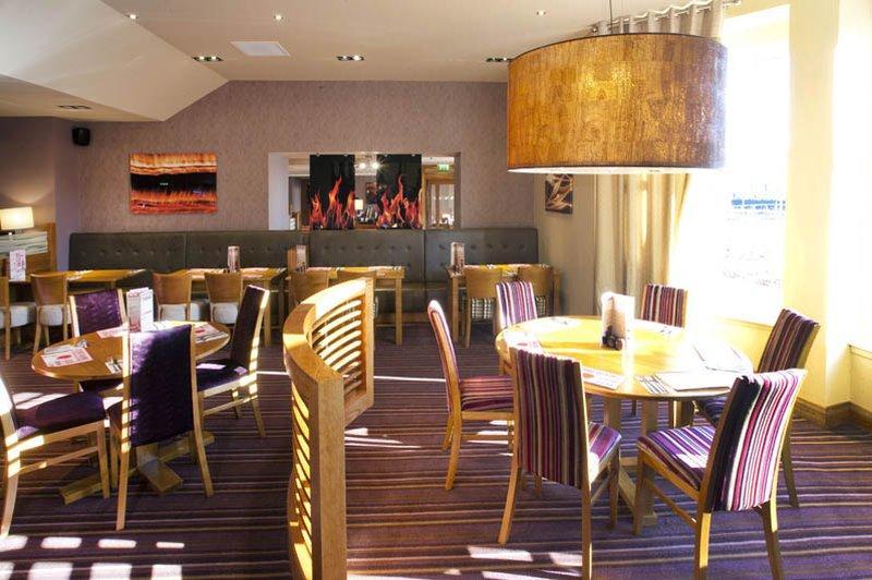 Premier Inn Inverness West ภายนอก รูปภาพ