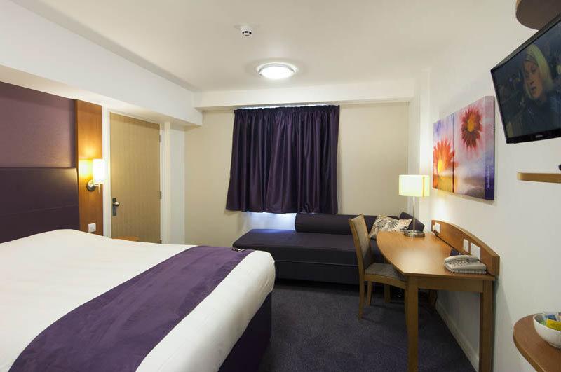 Premier Inn Inverness West ภายนอก รูปภาพ